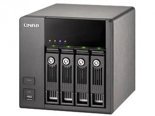 Čtyřdiskovy server QNAP TS-410.