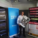 Petr Plodík (IBM) předvádí rackový server IBM Series x na platformě x86 Intel